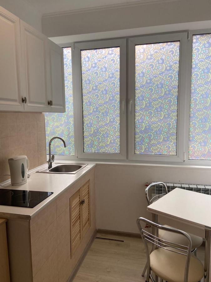 Apartment Mala Zhytomyrska 16 Kiev Bagian luar foto